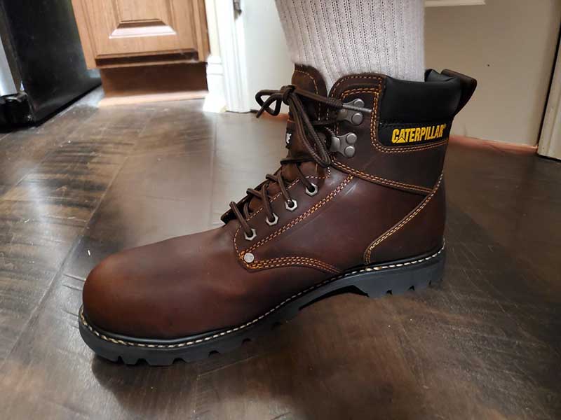 Best Shoes for Warehouse Work | CAT Men's Second Shift Steel Toe Work Boot
